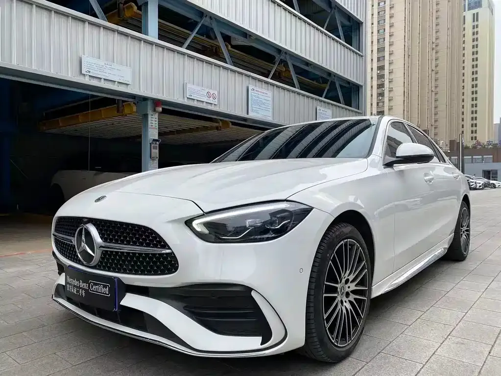 Mercedes-Benz C-Class — фото 1