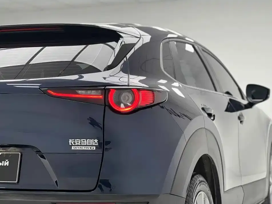 Mazda CX-30 2022 из CN, фото 2