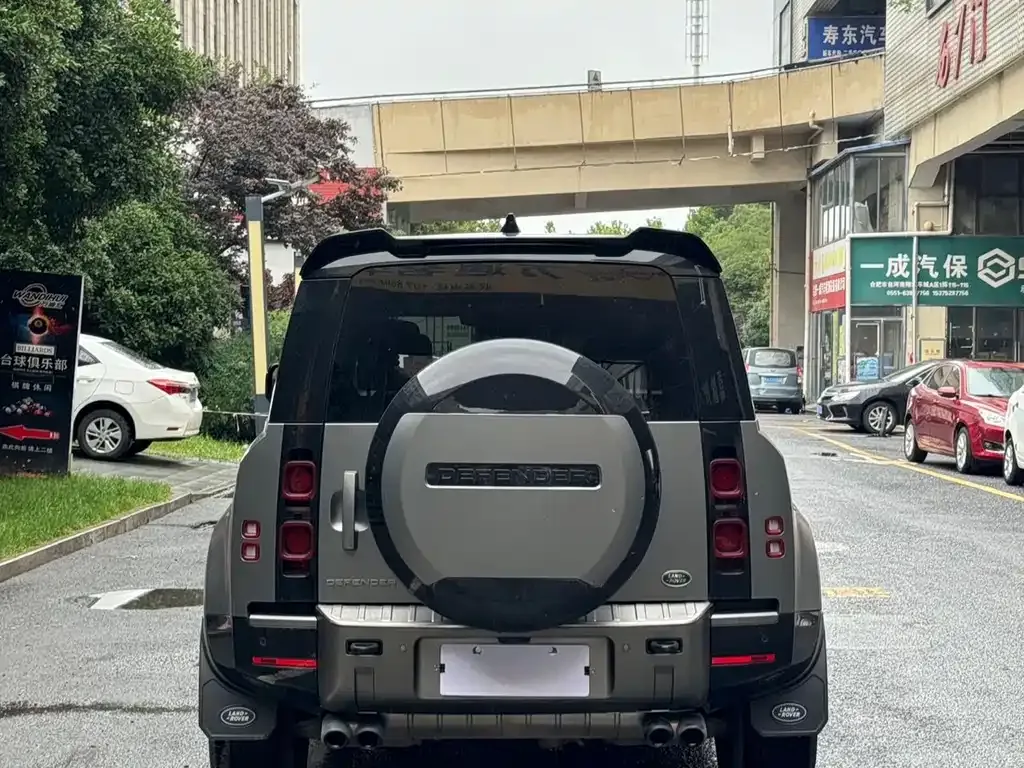 Land Rover Defender — фото 5