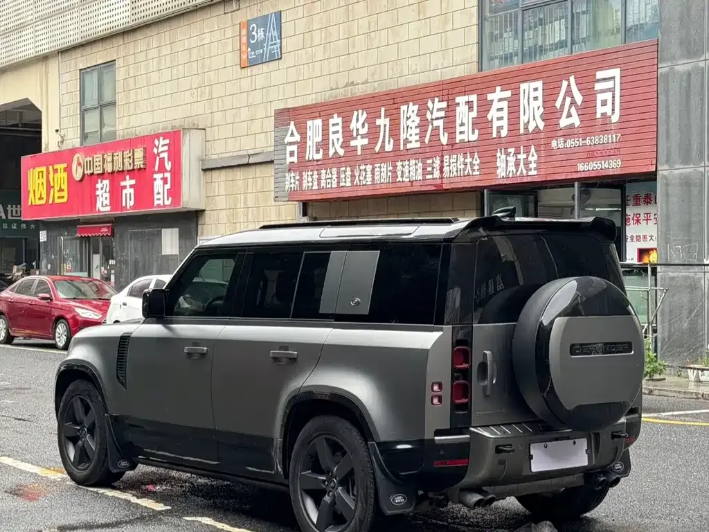 Land Rover Defender — фото 8