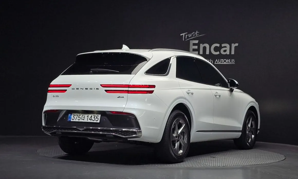 Genesis GV70 — фото 2