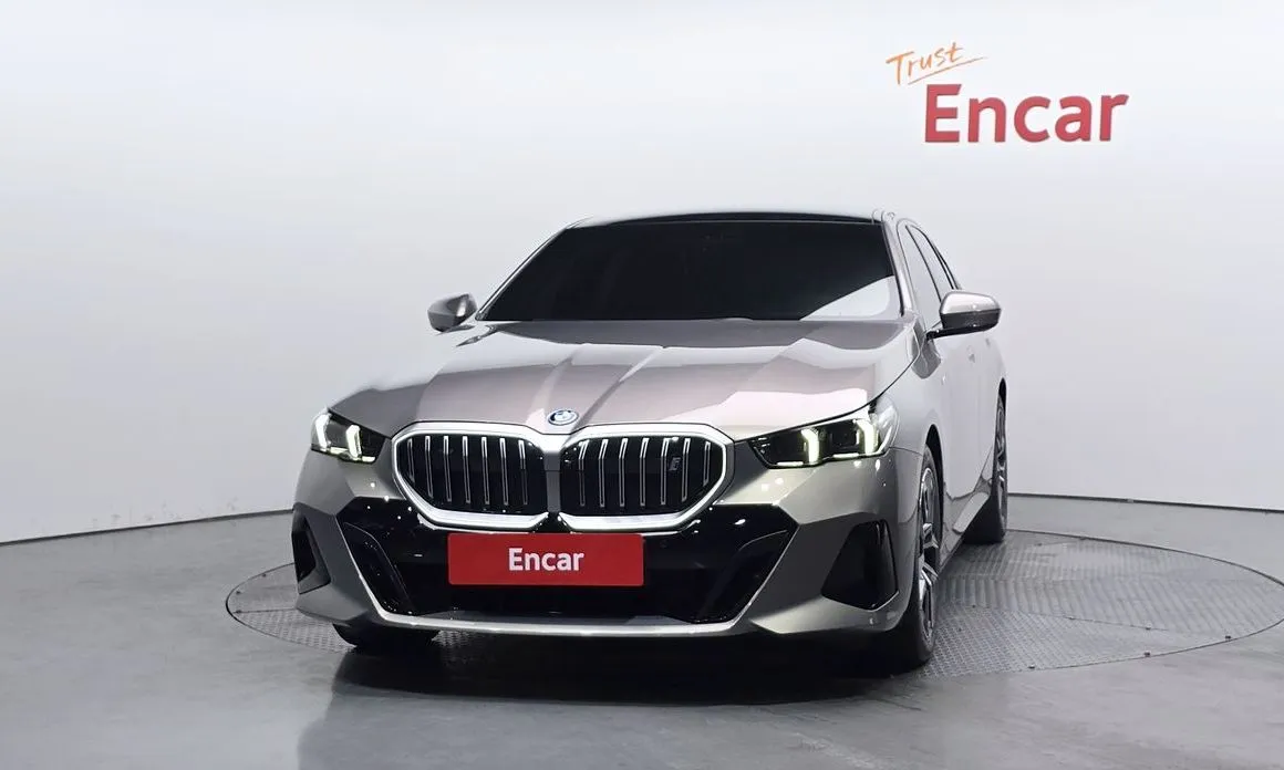 BMW i5 — фото 3