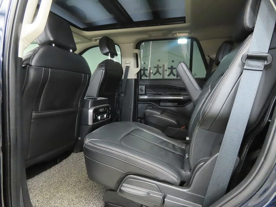Ford Expedition — фото 10