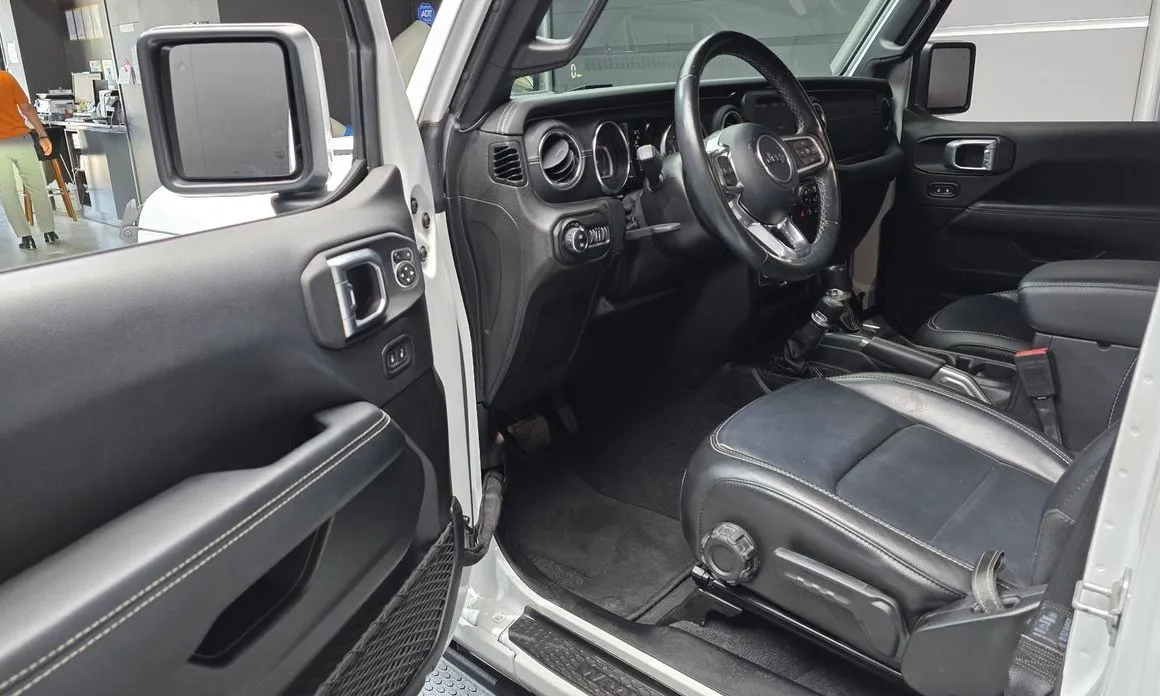 Jeep Wrangler 2021 из KR, фото 6