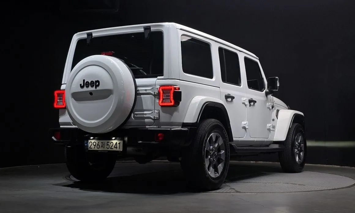 Jeep Wrangler 2021 из KR, фото 2