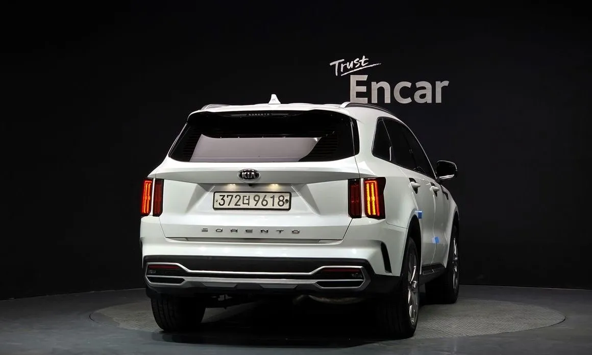 Kia Sorento — фото 3