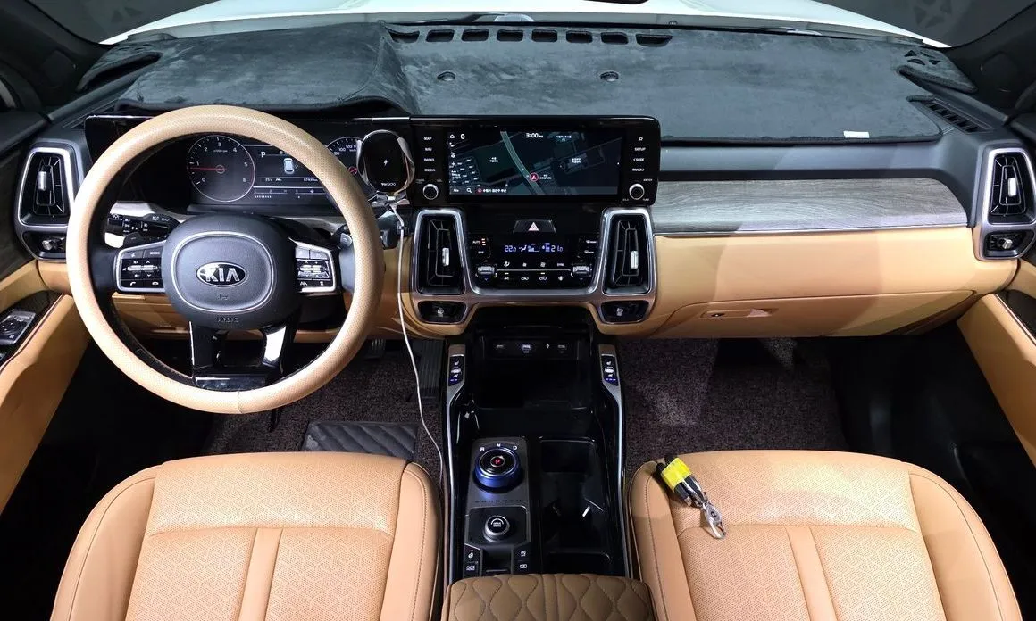 Kia Sorento — фото 9