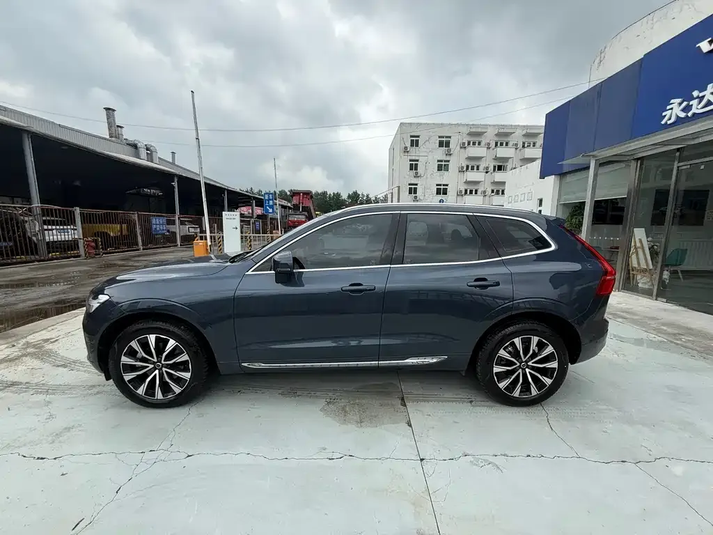 Volvo XC60 — фото 2