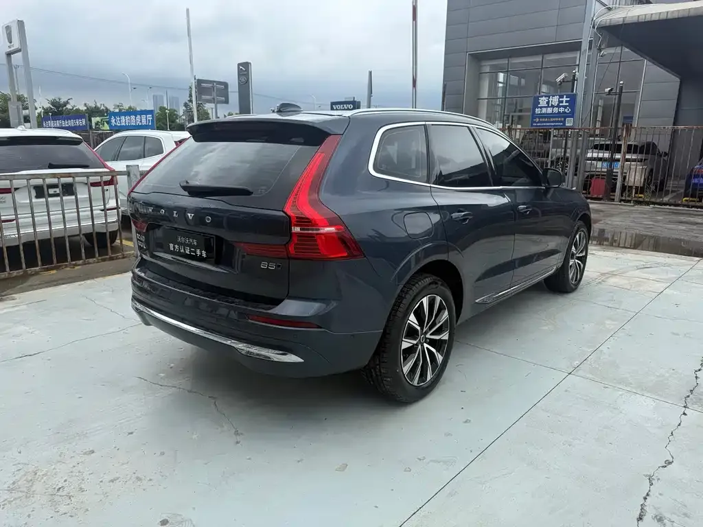 Volvo XC60 — фото 4