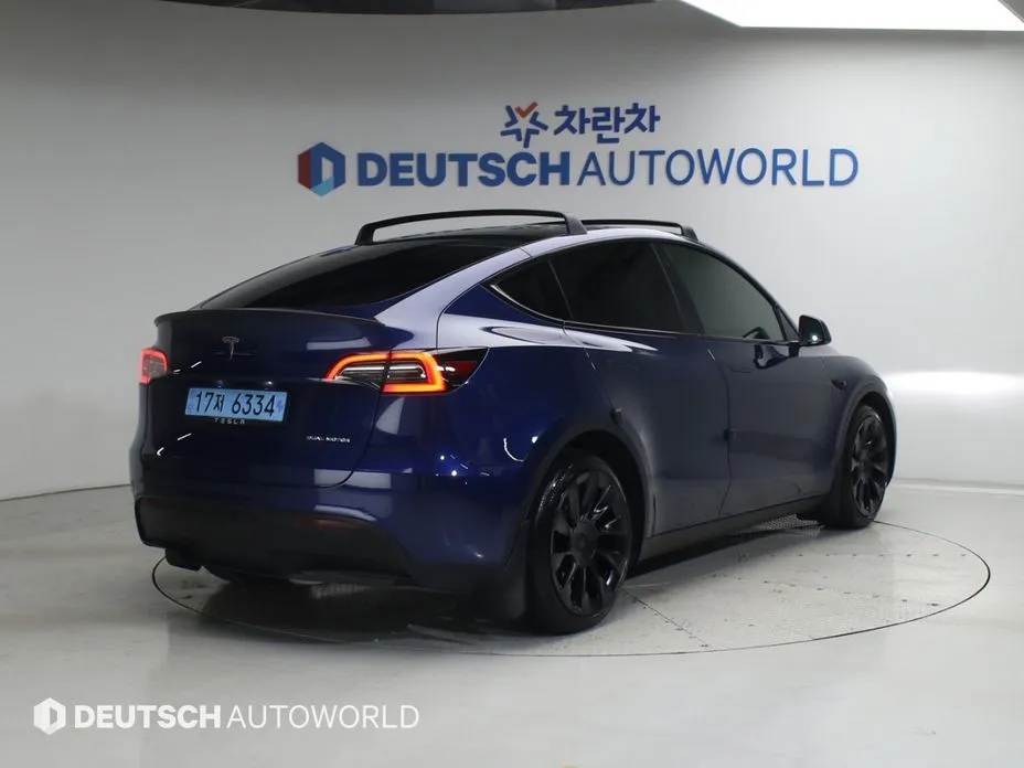 Tesla Model Y — фото 2