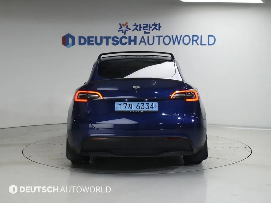 Tesla Model Y — фото 6