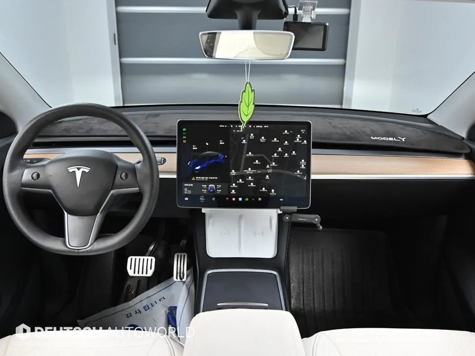 Tesla Model Y — фото 4