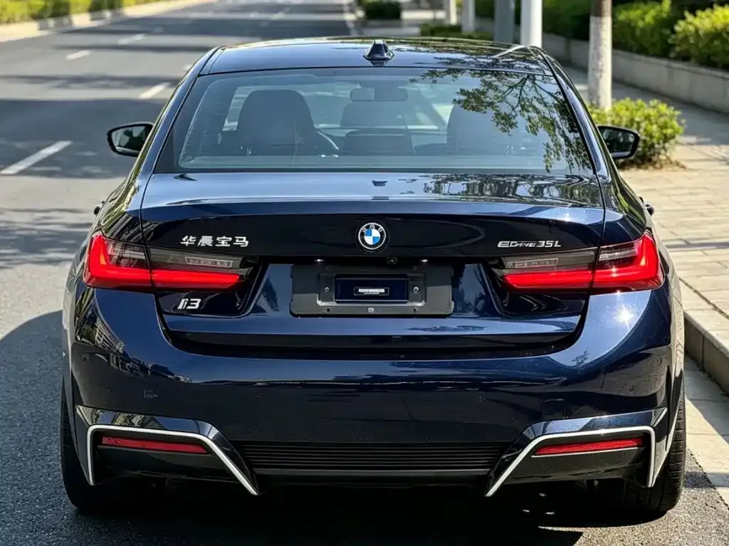 BMW i3 — фото 9