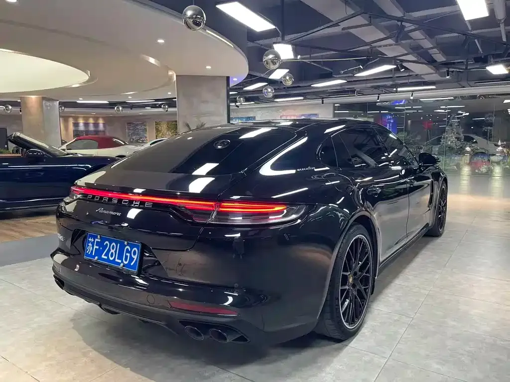 Porsche Panamera — фото 9
