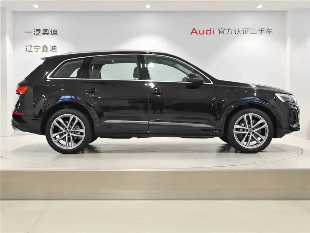 Audi Q7 — фото 3