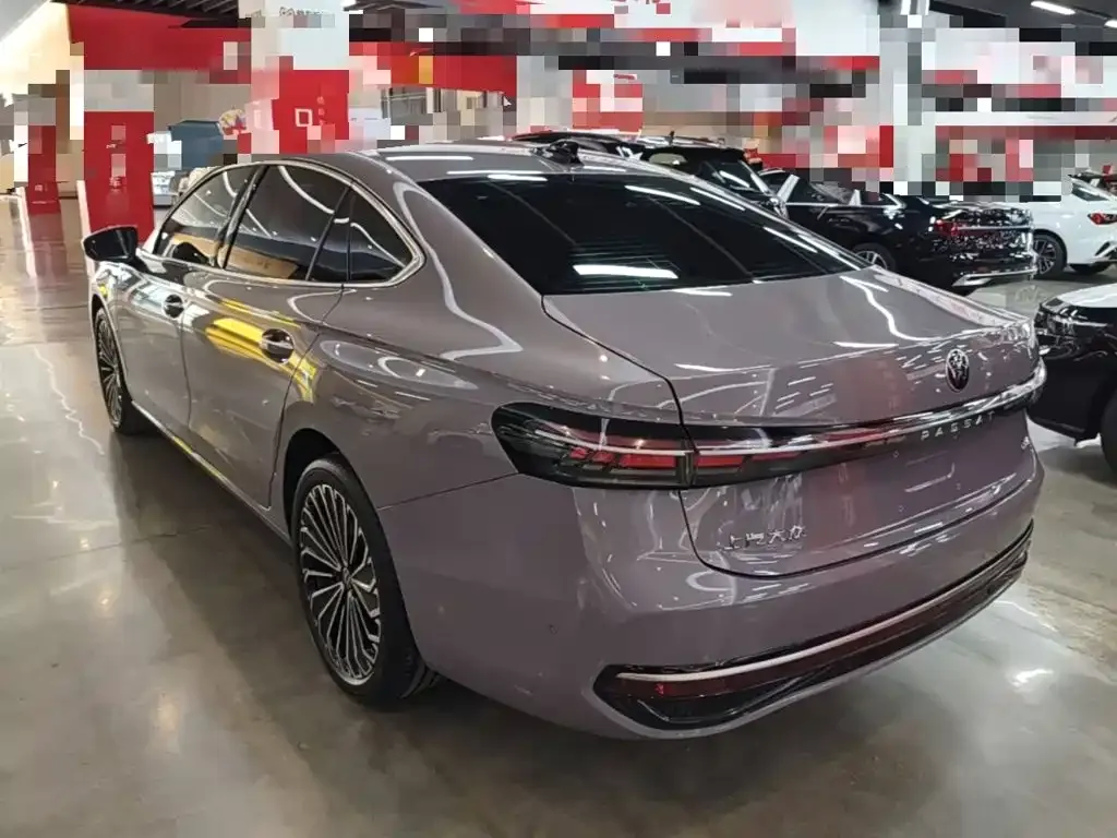 Volkswagen Passat — фото 8