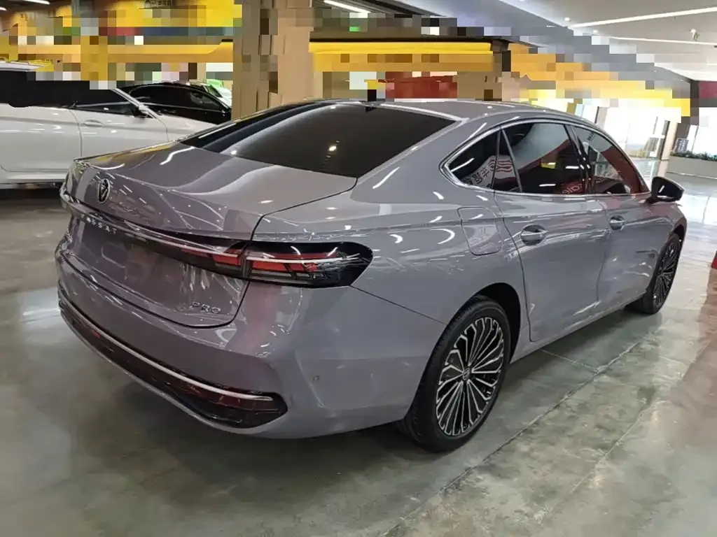 Volkswagen Passat — фото 9