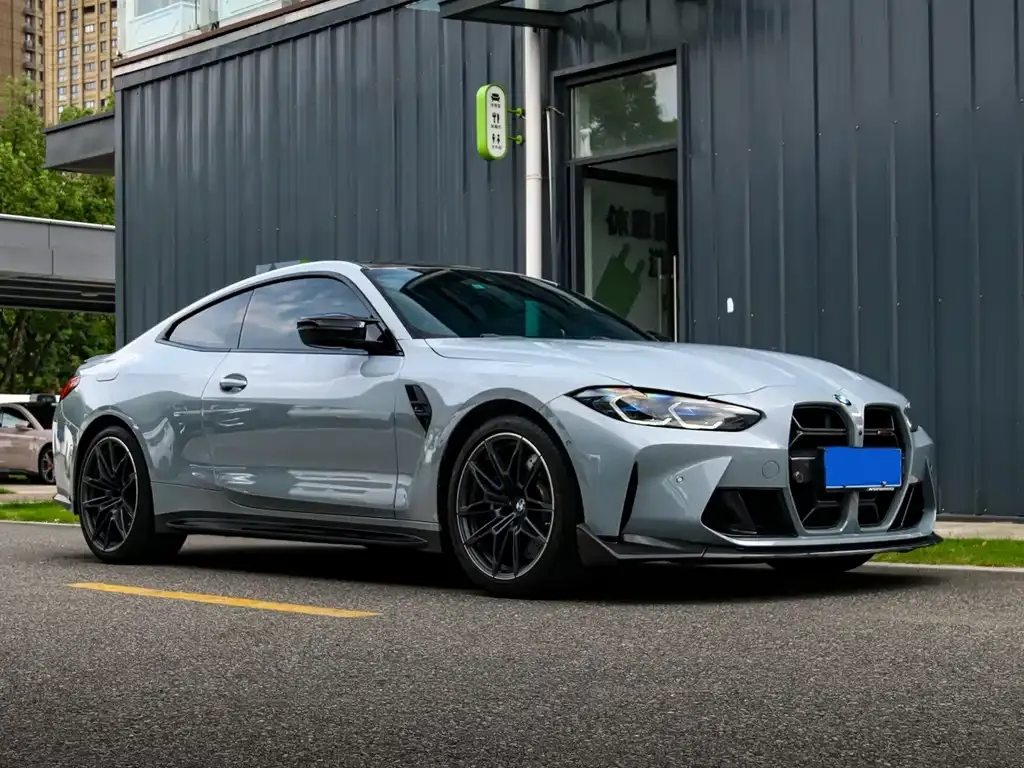 BMW M4 — фото 9
