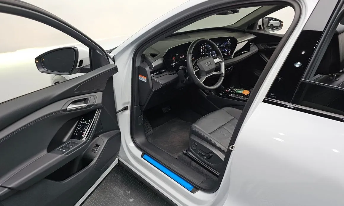 Audi Q6 e-tron 2025 из KR, фото 4
