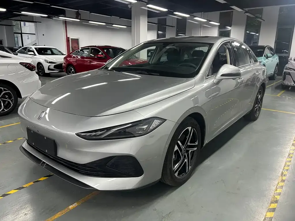 Roewe D7 — фото 1