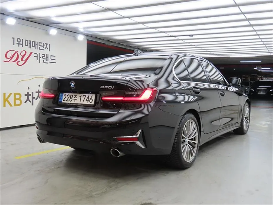 BMW 3-Series 2021 из KR, фото 7