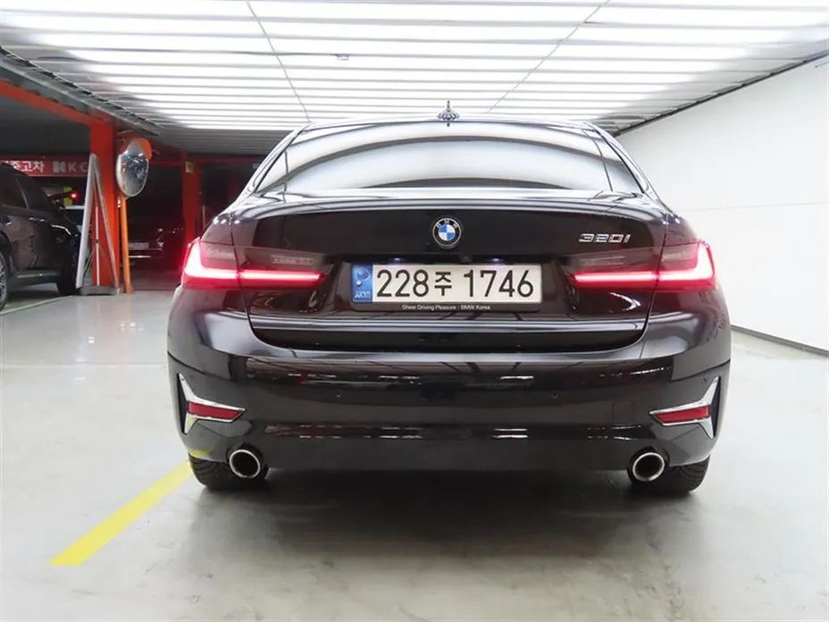 BMW 3-Series 2021 из KR, фото 3