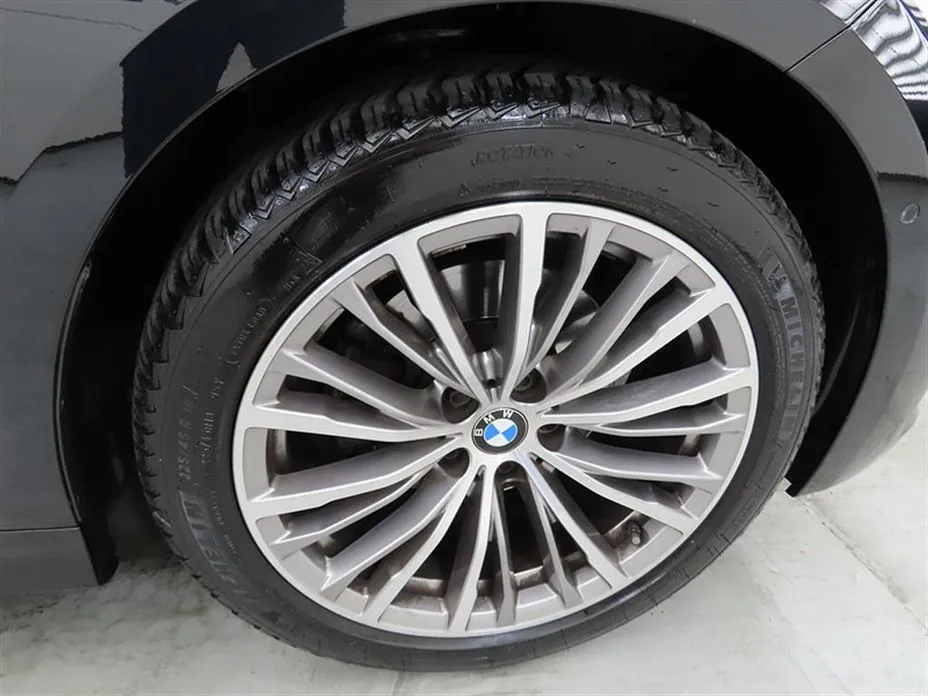 BMW 3-Series 2021 из KR, фото 4