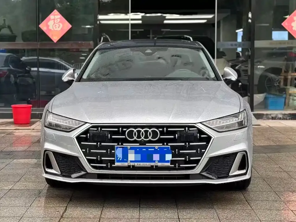 Audi A7L — фото 8