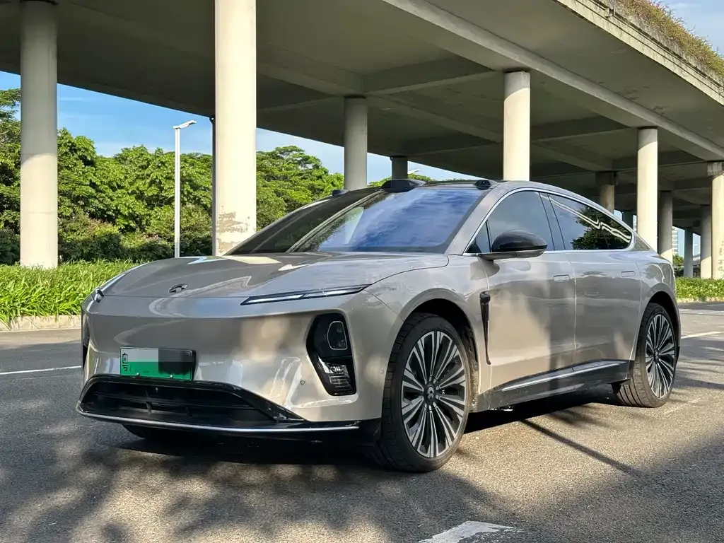 NIO ET9