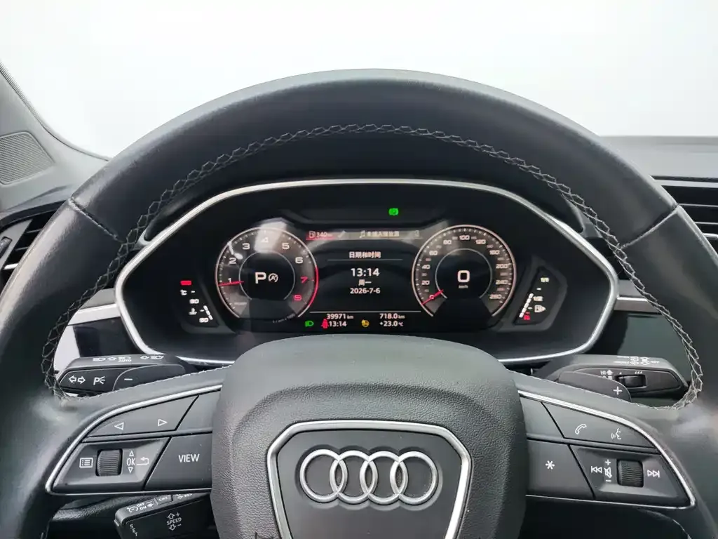 Audi Q3 — фото 4