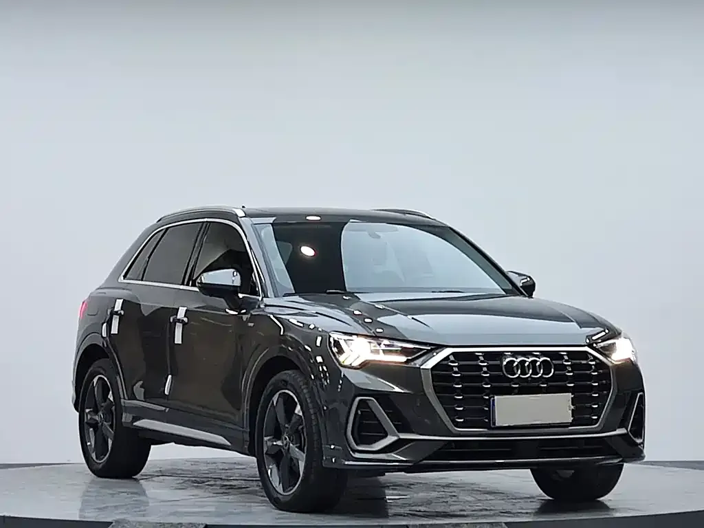 Audi Q3 — фото 6