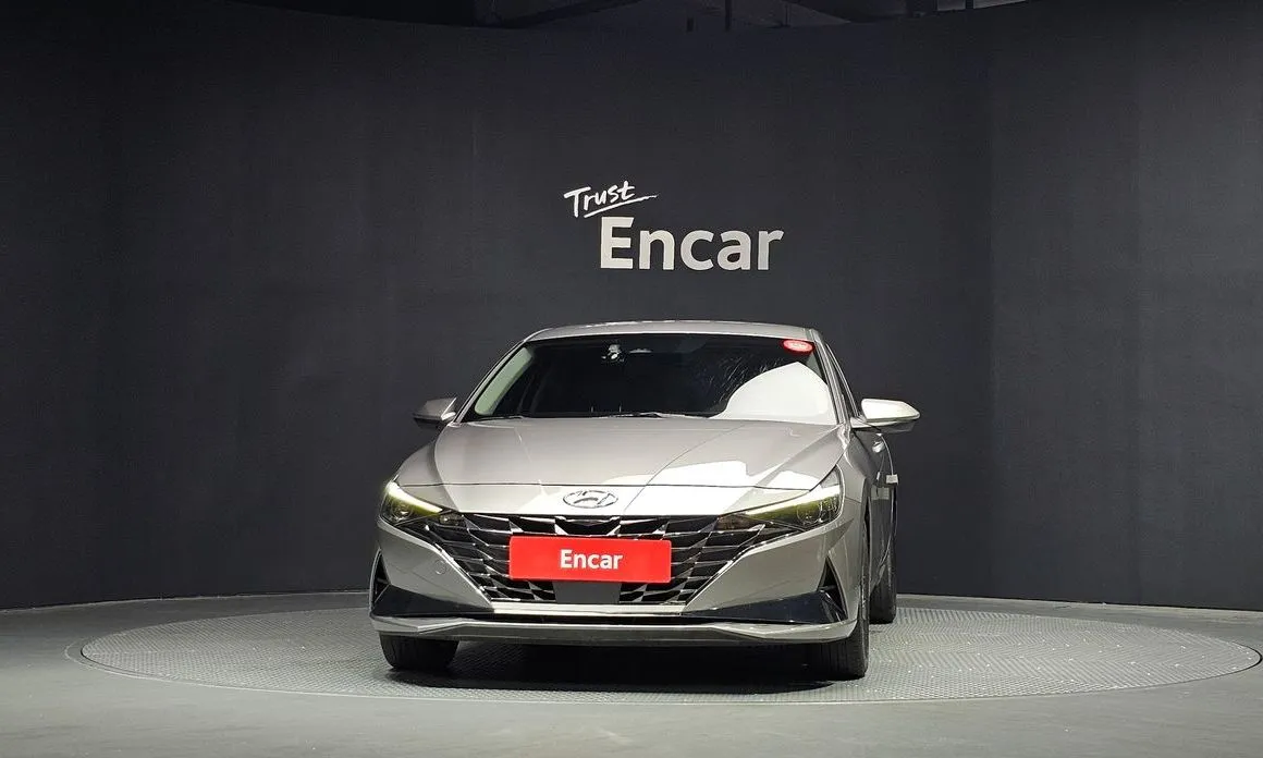 Hyundai AVANTE 2022 из KR, фото 2