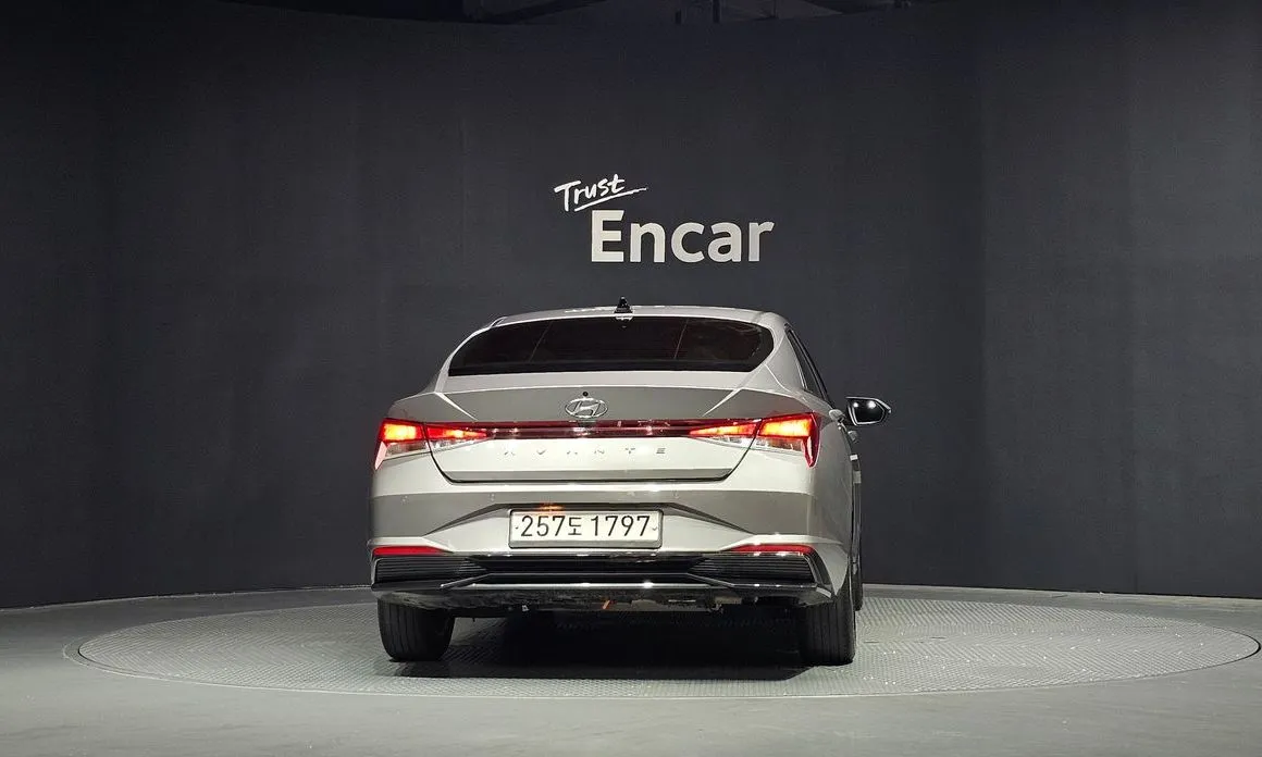 Hyundai AVANTE 2022 из KR, фото 3