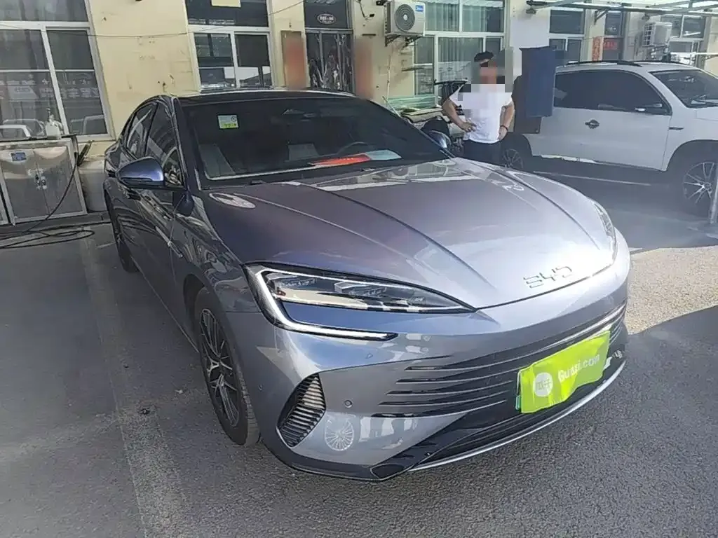 BYD Seal — фото 3