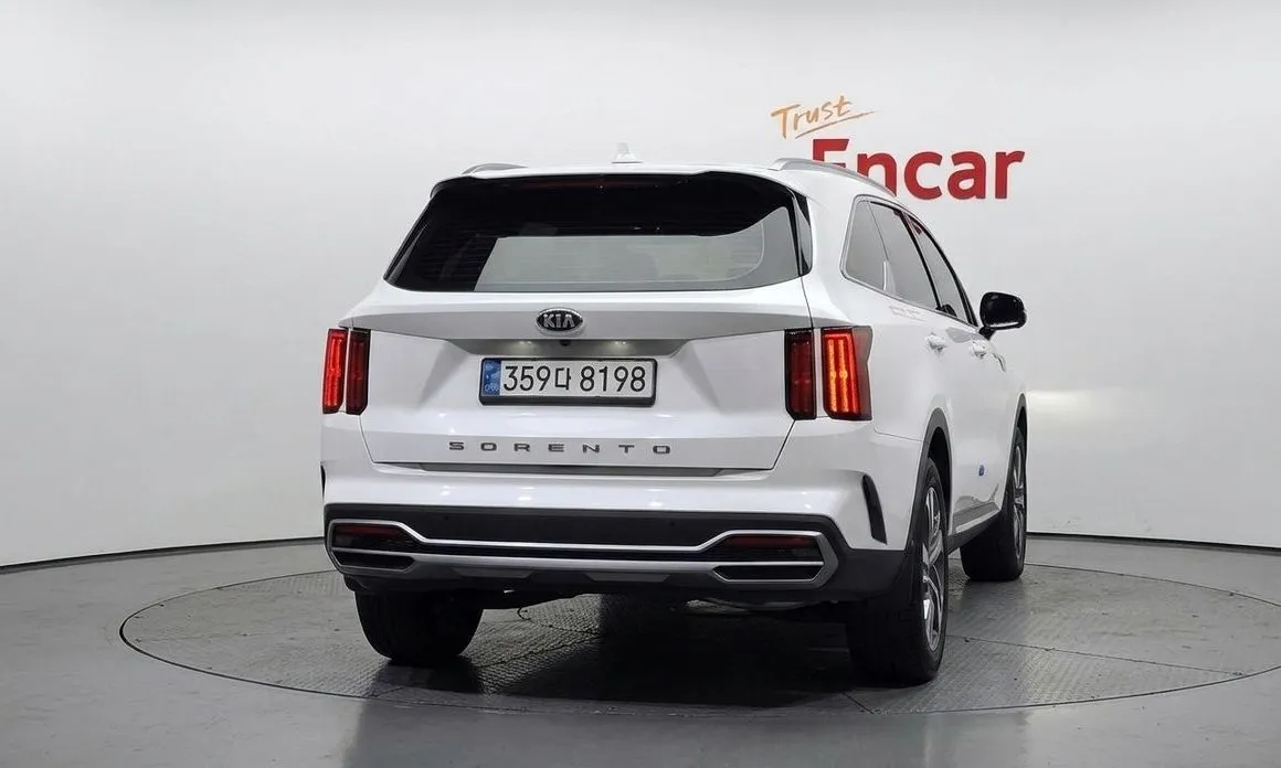 Kia Sorento — фото 9