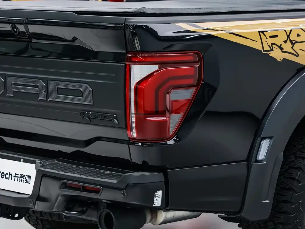 Ford F-150 Raptor — фото 7