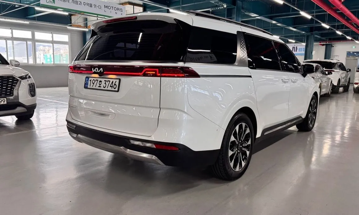 Kia Carnival 2023 из KR, фото 4