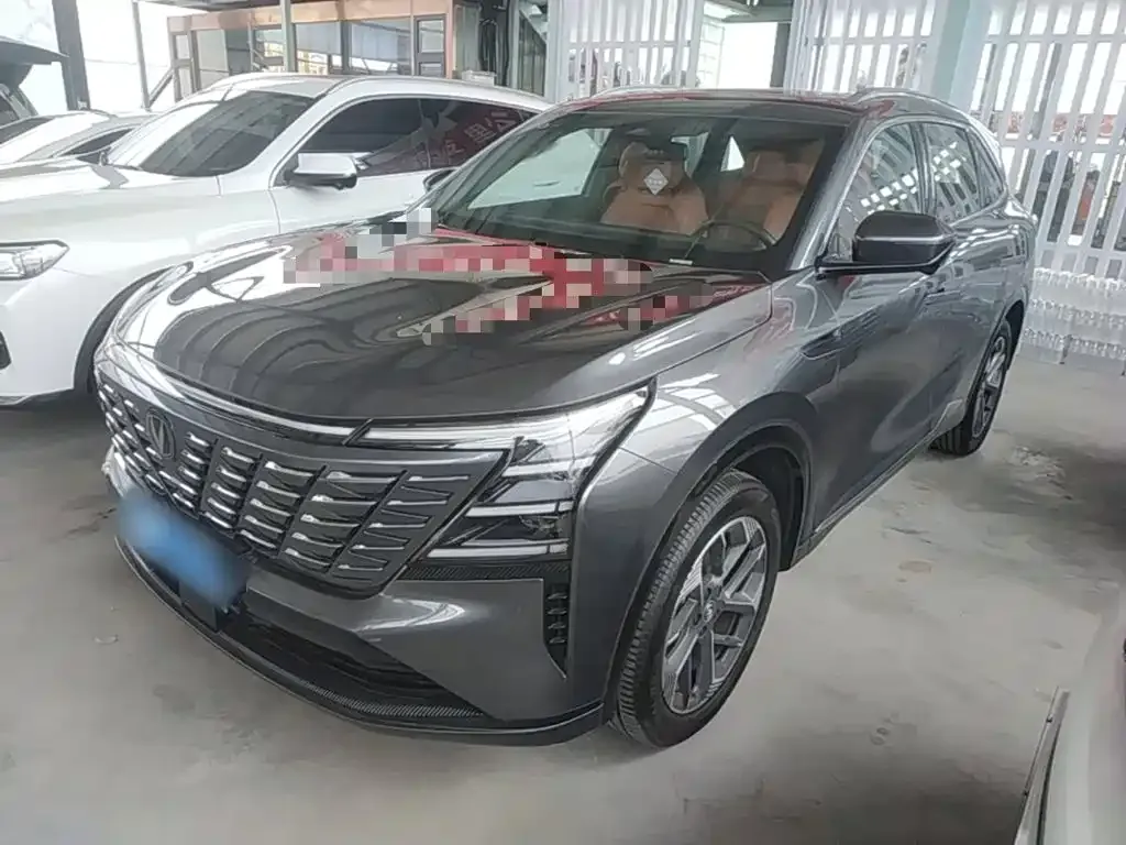Changan CS75PLUS — фото 1