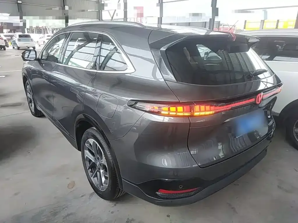 Changan CS75PLUS — фото 10