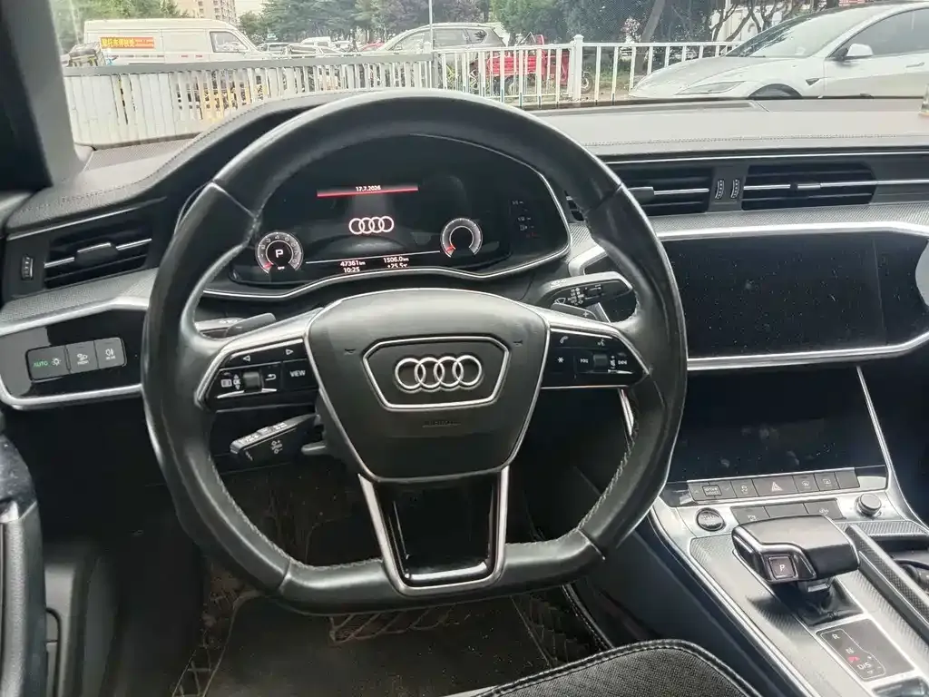 Audi A6L — фото 9