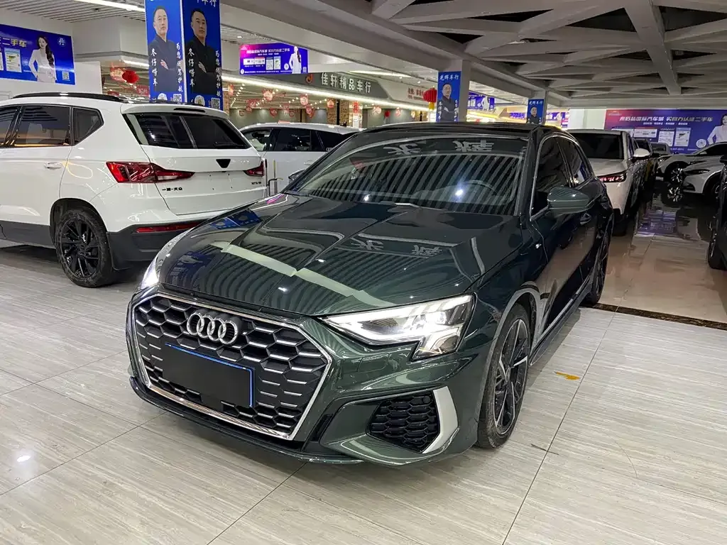 Audi A3 — фото 1