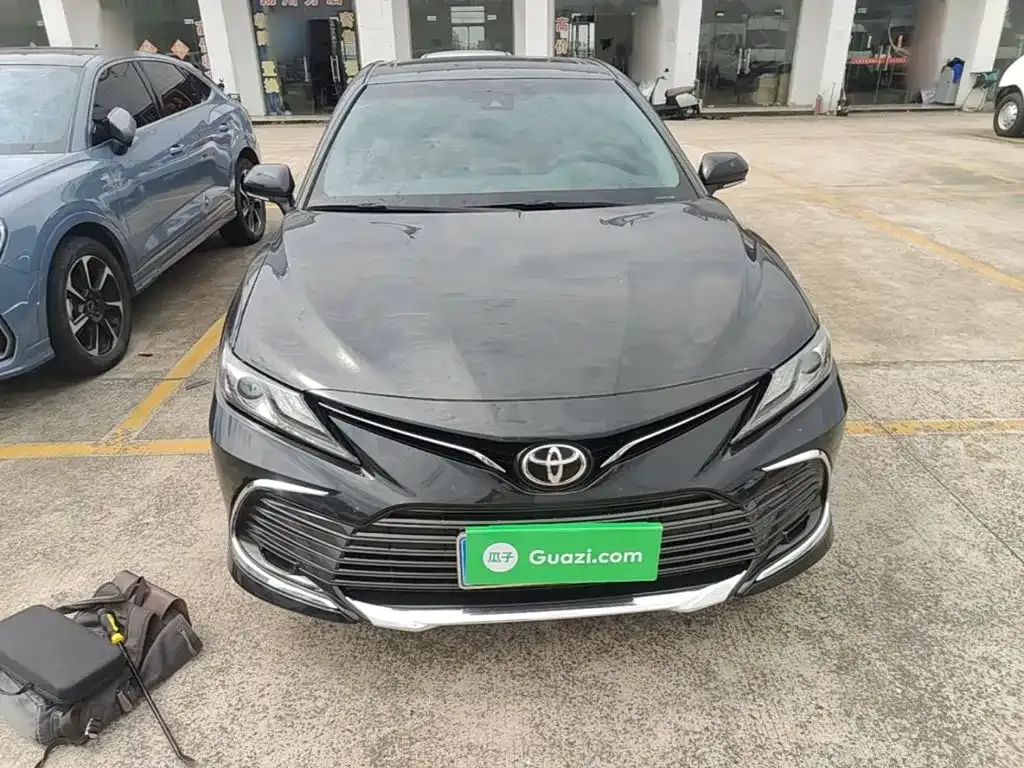 Toyota Camry — фото 10