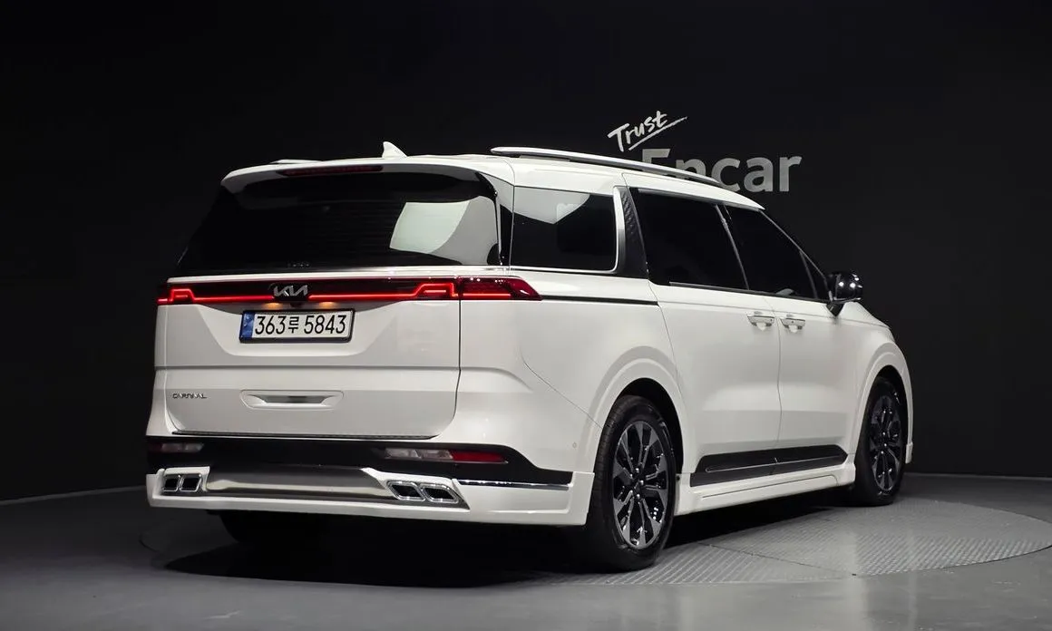 Kia Carnival — фото 5