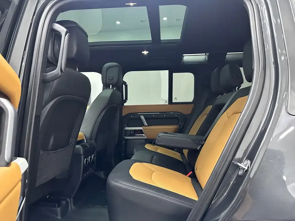 Land Rover Defender — фото 9