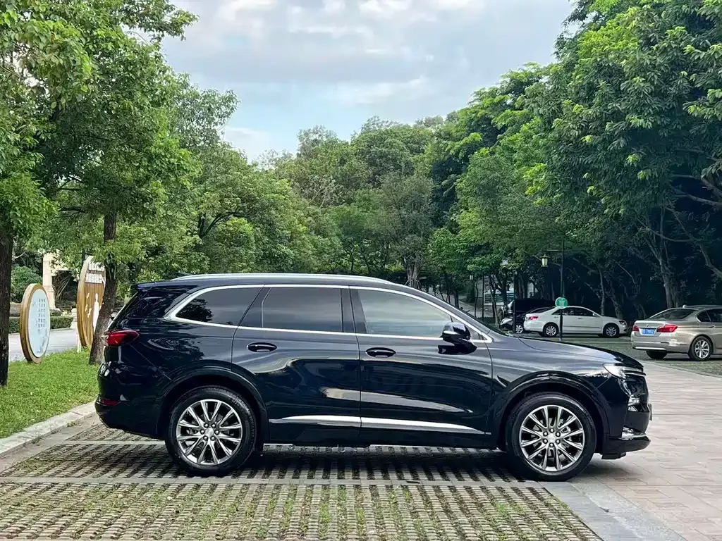 Buick Enclave — фото 6