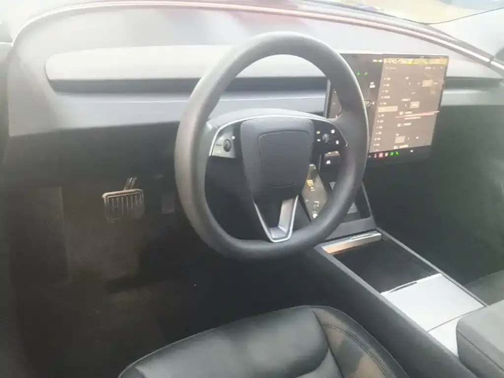 Tesla Model 3 — фото 2