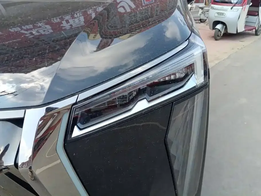 GAC Motor Trumpchi M8 — фото 10