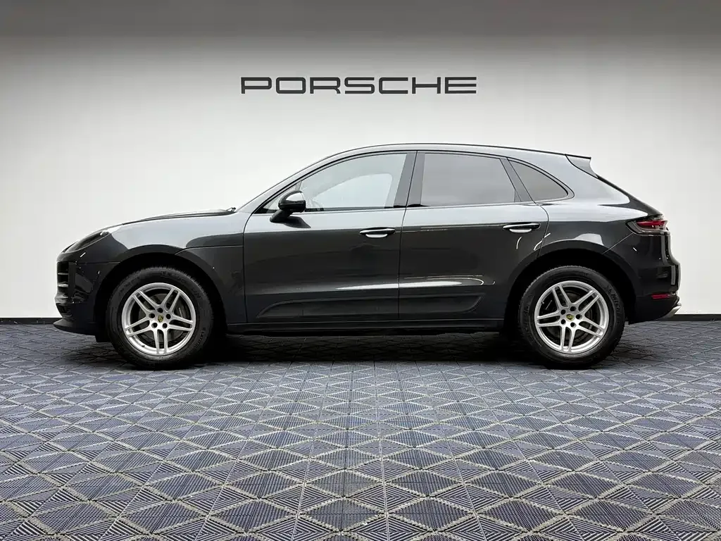Porsche Macan — фото 10