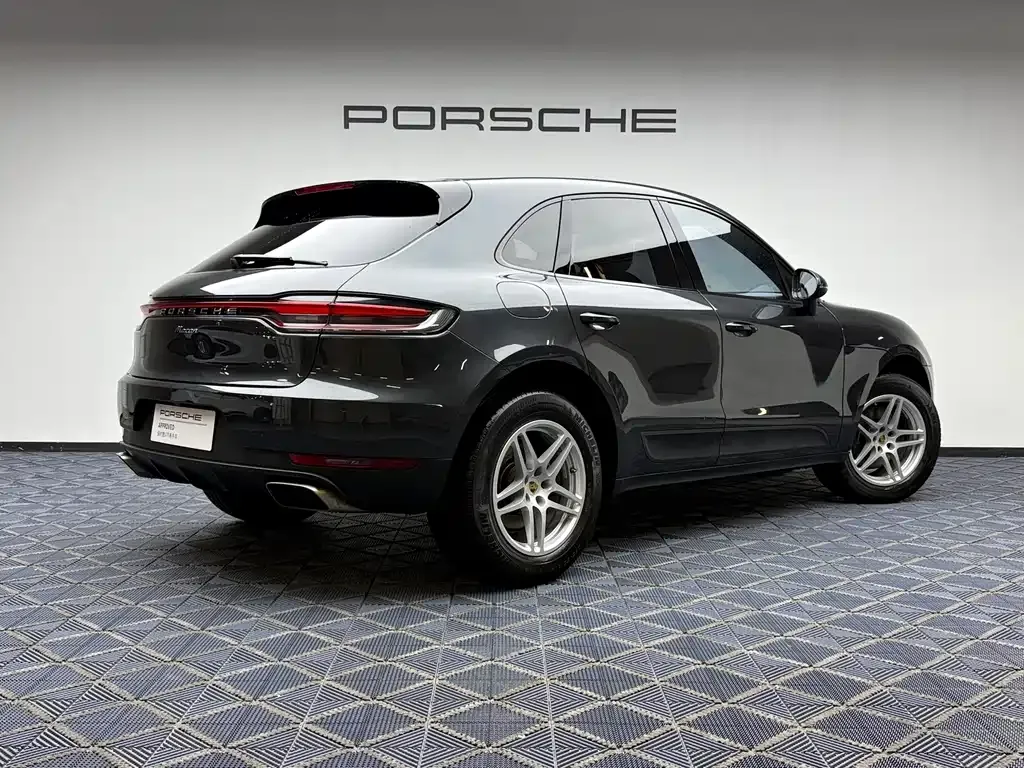 Porsche Macan — фото 9