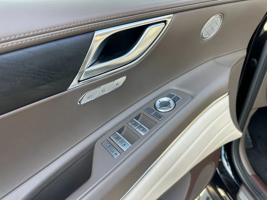 Genesis GV80 — фото 10